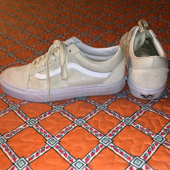 “Embossed leather” Vans - Picture 1 of 5